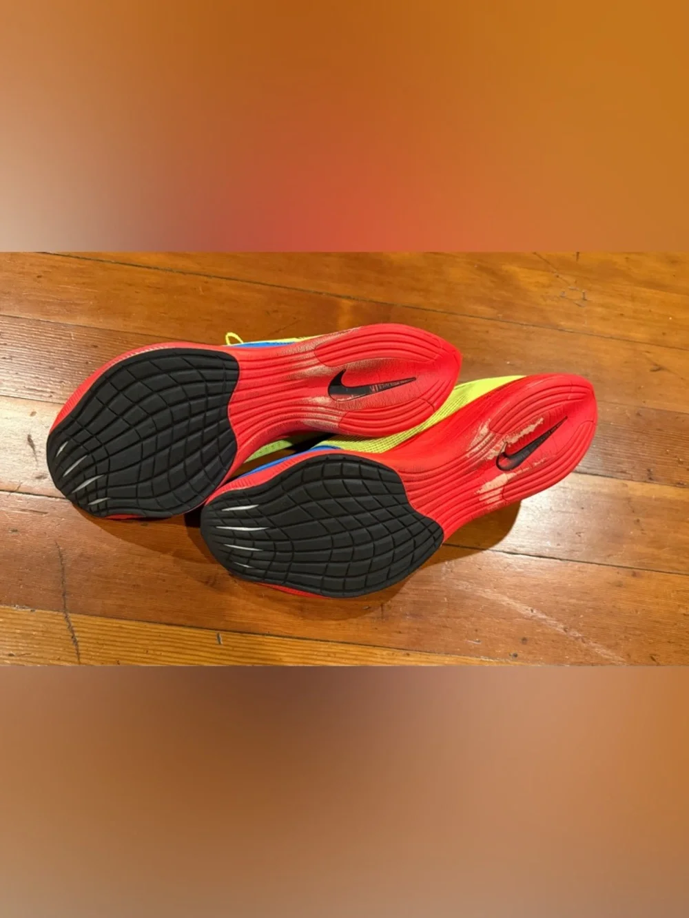 Nike Men's Athletic Shoes Neon Yellow Blue Red - Picture 5 of 6